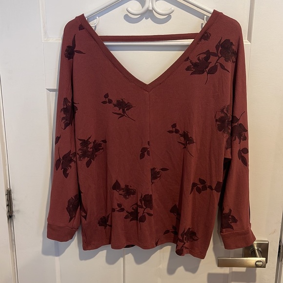 Top - Picture 3 of 3